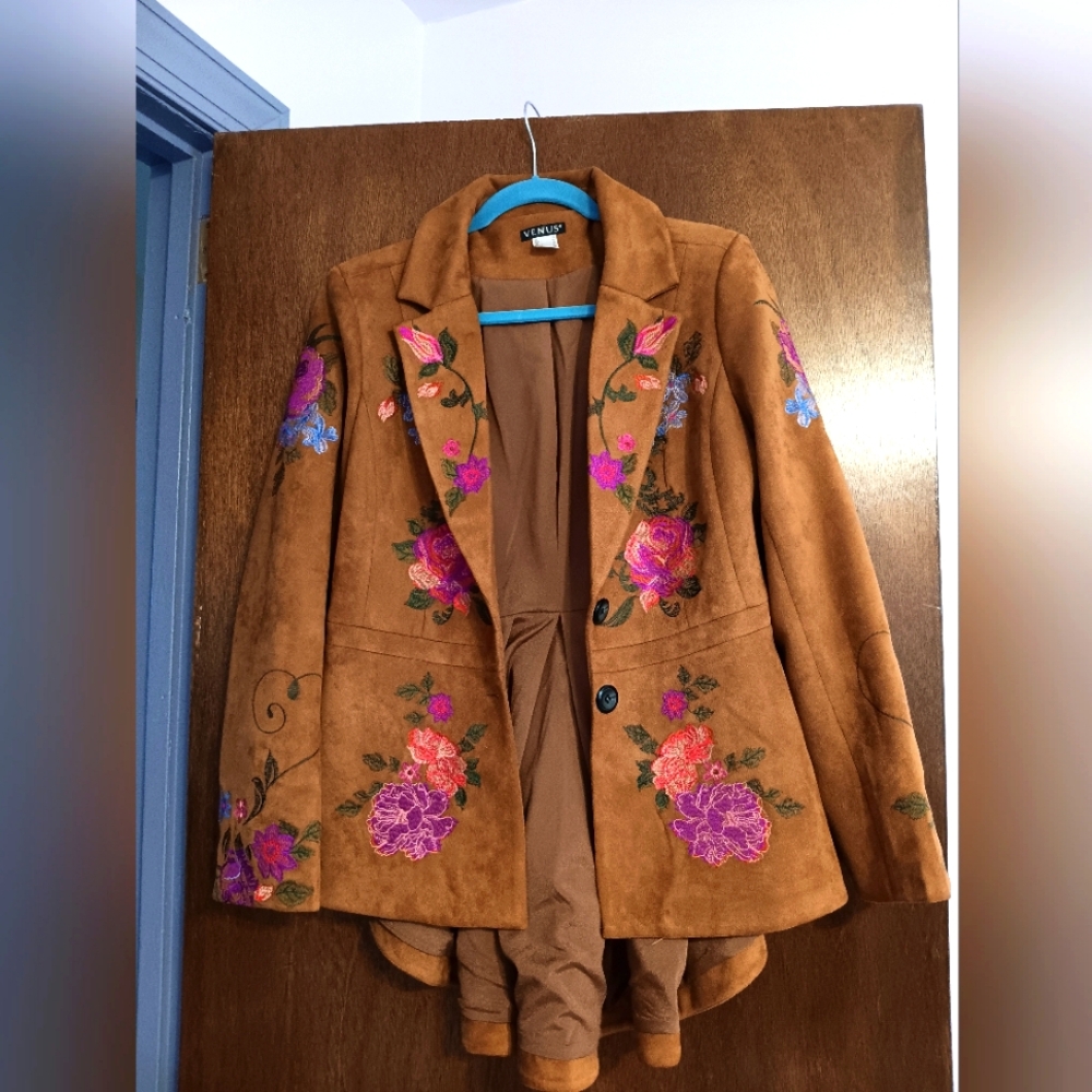 Fake Suede Venus Coat With Rose Pattern